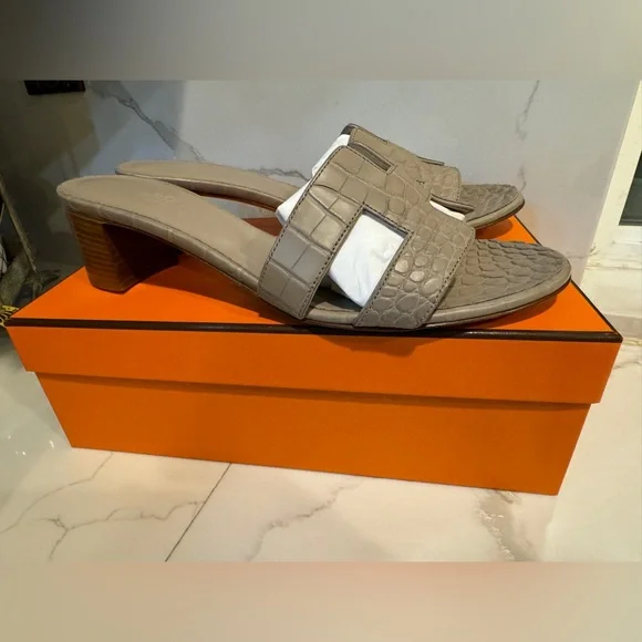Hermes Oasis Custom Alligator Sandals Size 41.5 - Picture 7 of 15